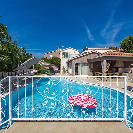Five Bedroom Villa Emily With Pool In Medulin Exterior foto
