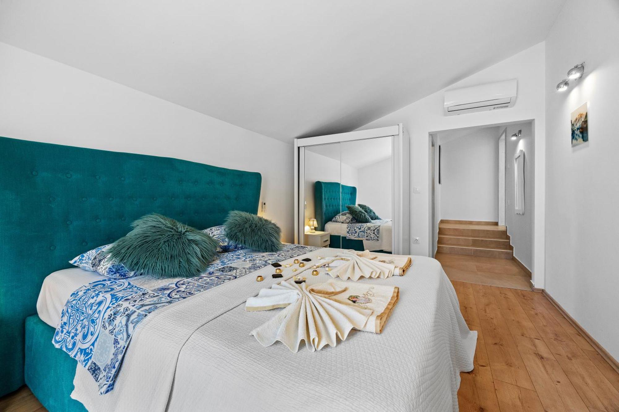 Five Bedroom Villa Emily With Pool In Medulin Exterior foto