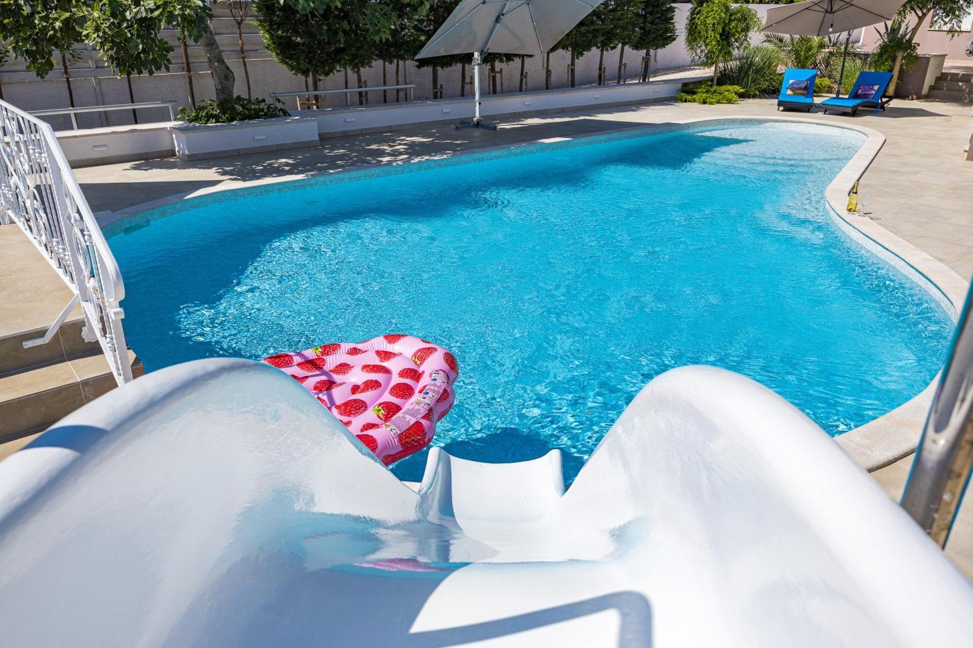 Five Bedroom Villa Emily With Pool In Medulin Exterior foto