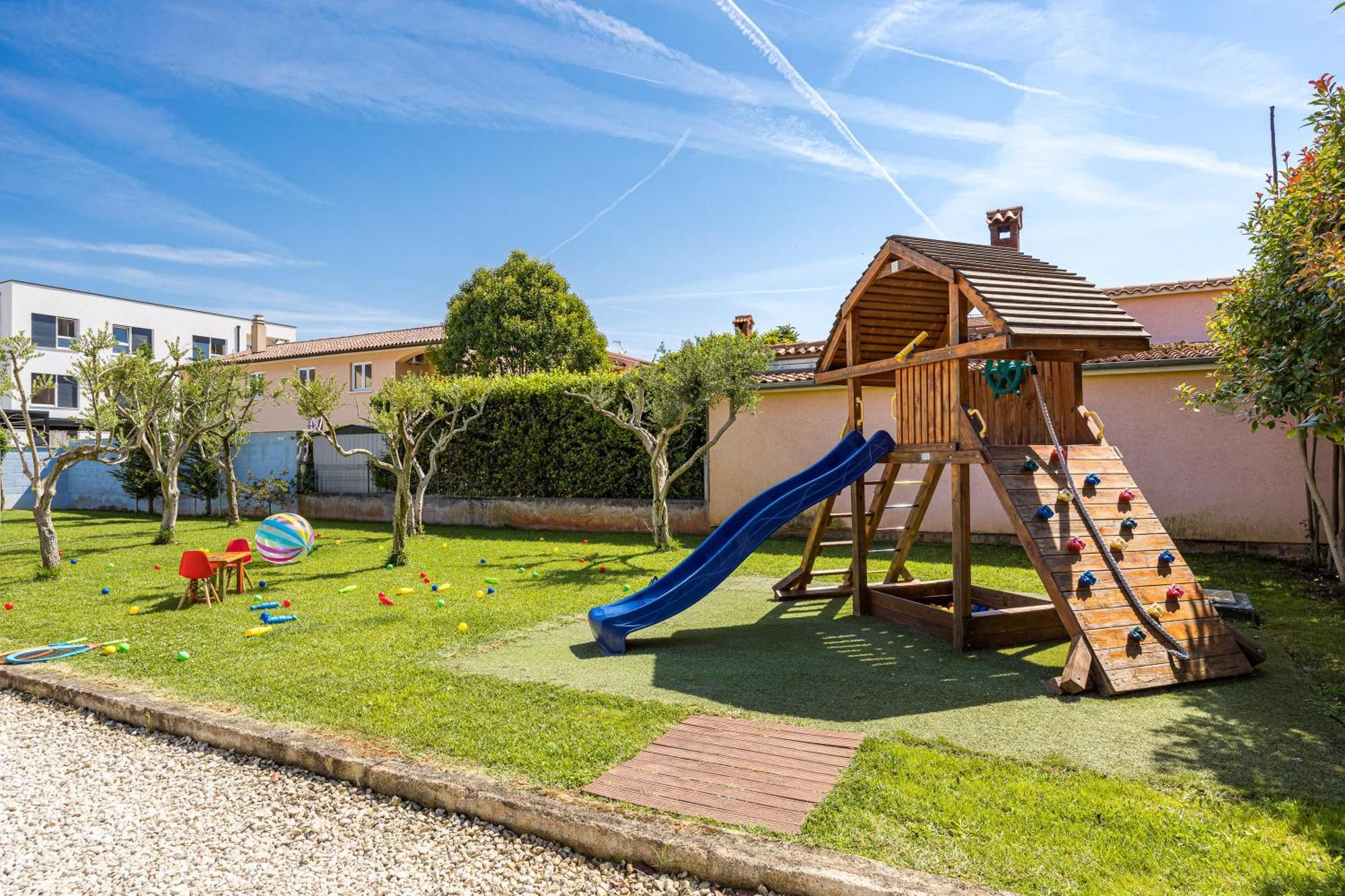 Five Bedroom Villa Emily With Pool In Medulin Exterior foto