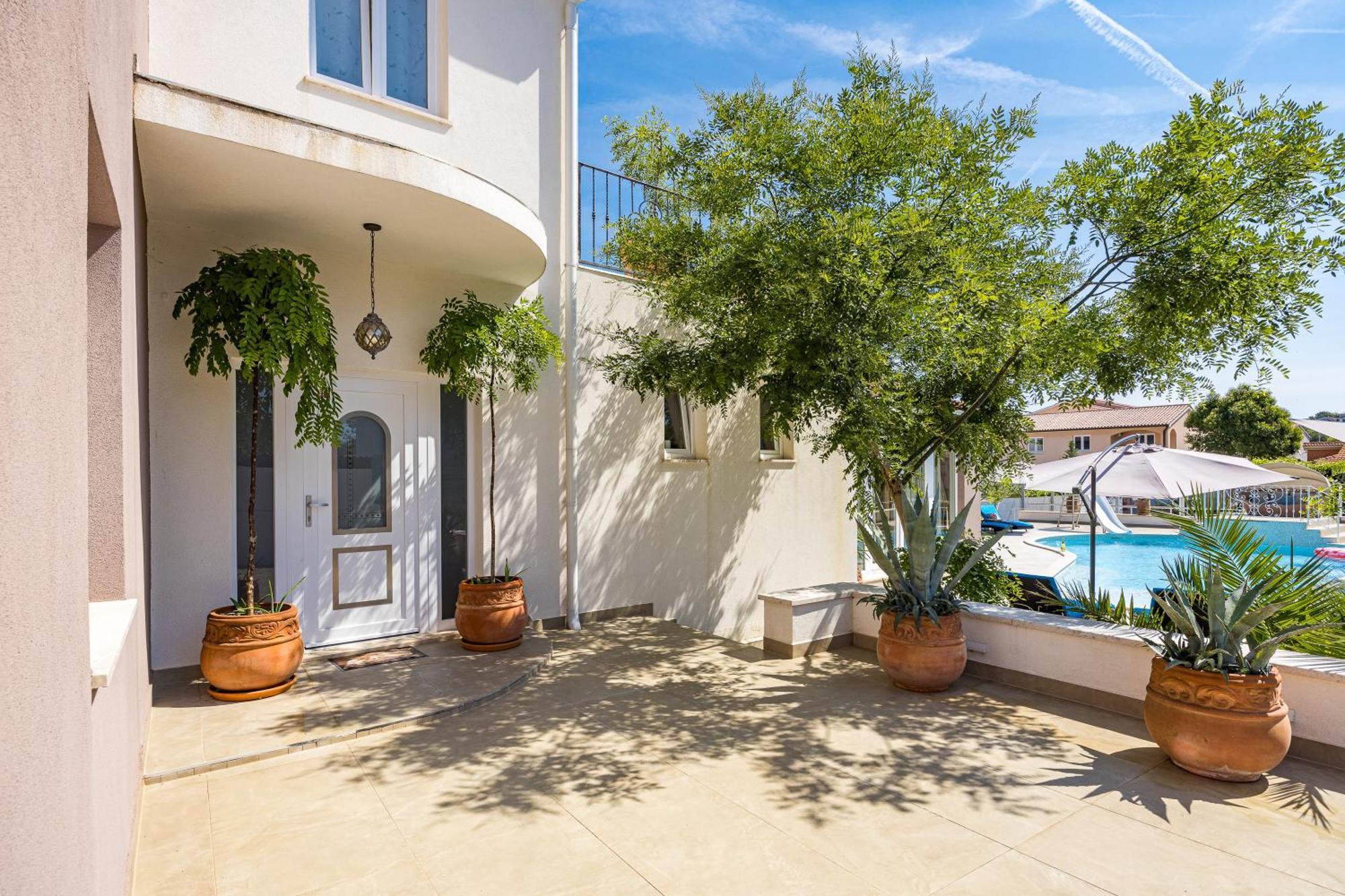 Five Bedroom Villa Emily With Pool In Medulin Exterior foto
