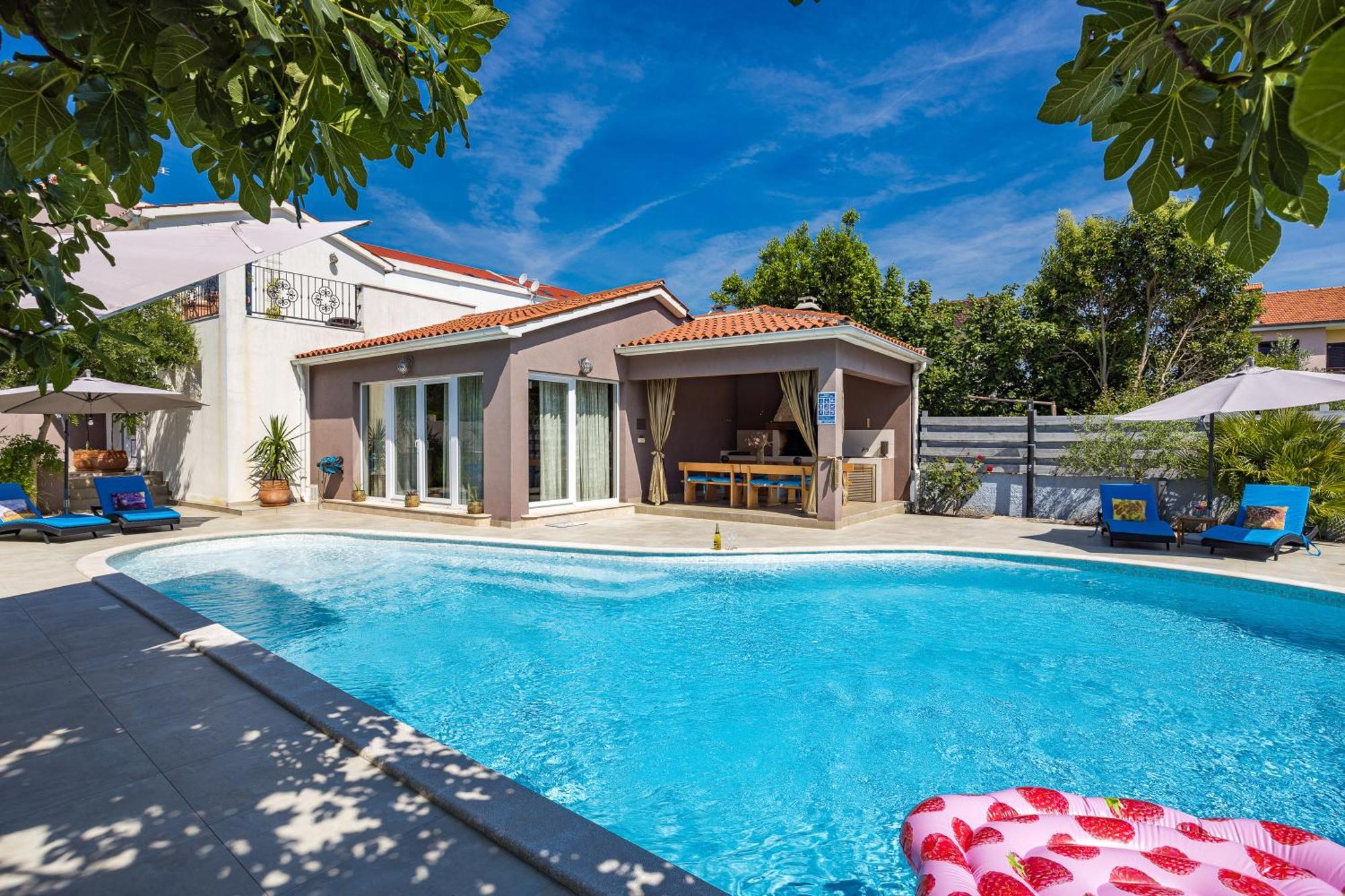 Five Bedroom Villa Emily With Pool In Medulin Exterior foto