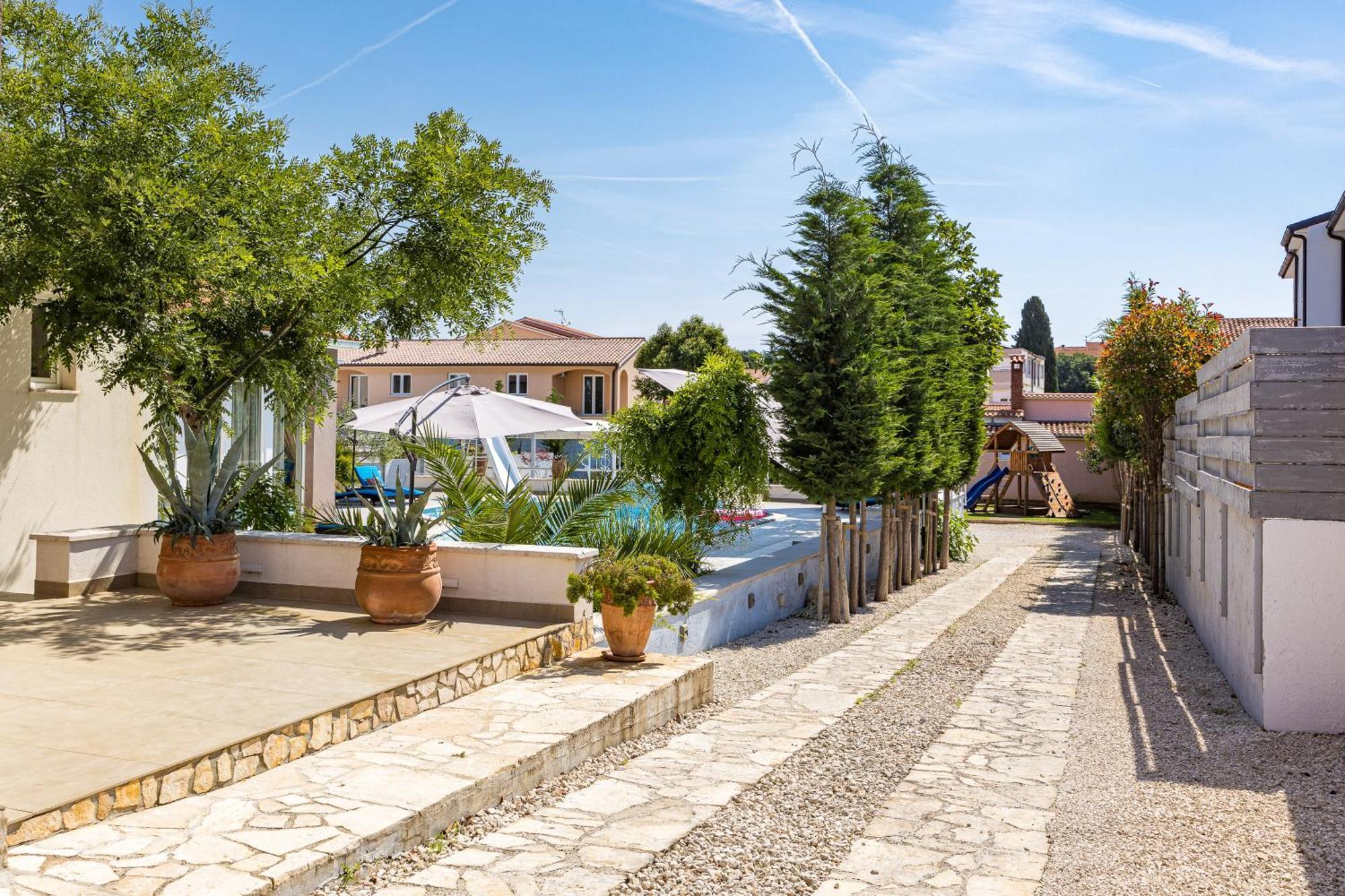 Five Bedroom Villa Emily With Pool In Medulin Exterior foto